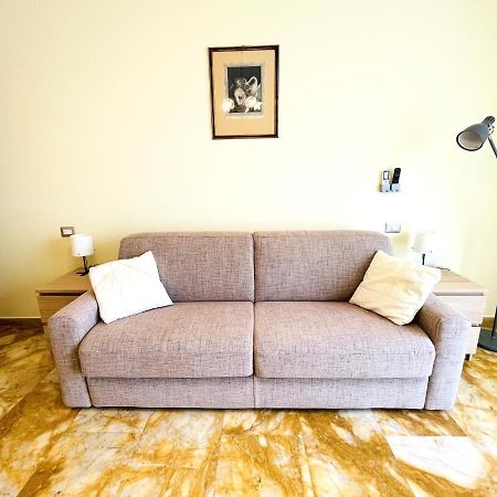 Accomodo Mib27 Bivano Centrale Villa Milaan Buitenkant foto