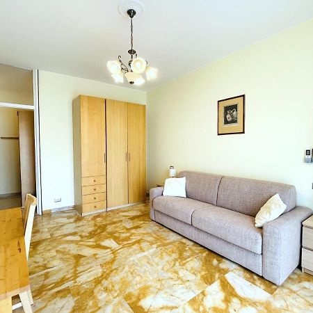 Accomodo Mib27 Bivano Centrale Villa Milaan Buitenkant foto
